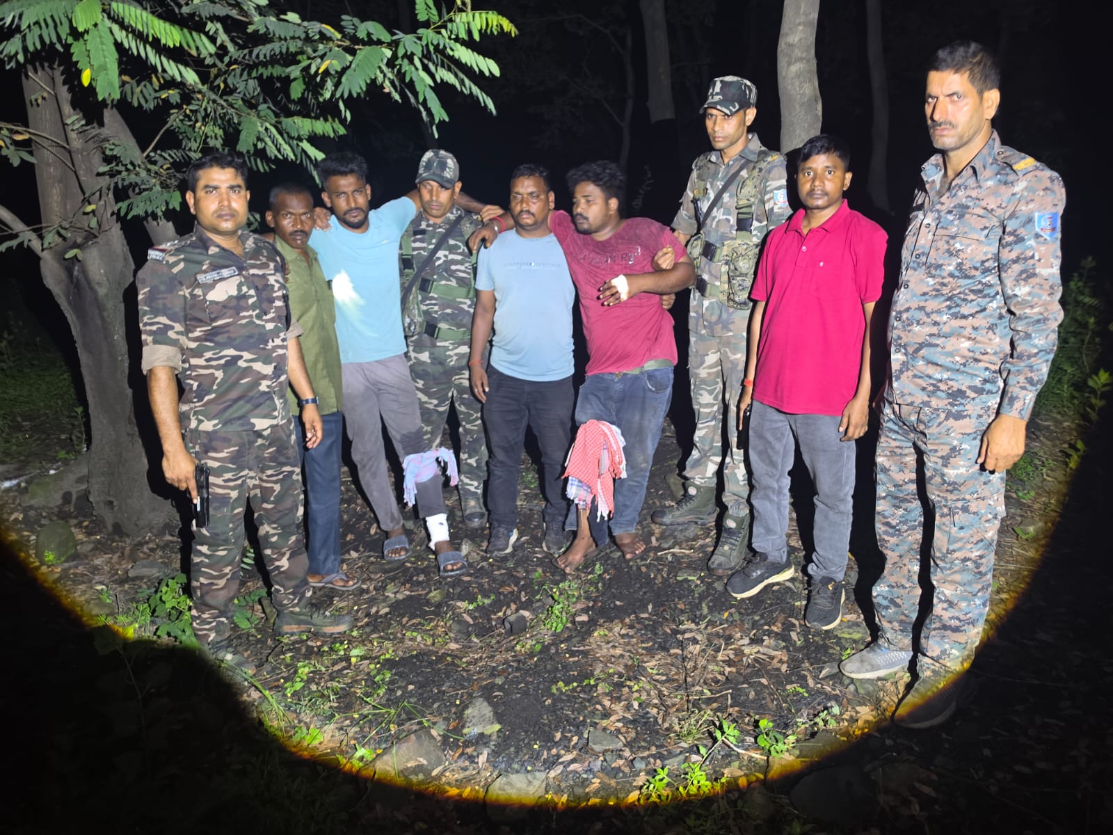 गिद्दी में पुलिस-मुठभेड़, दो अपराधी घायल